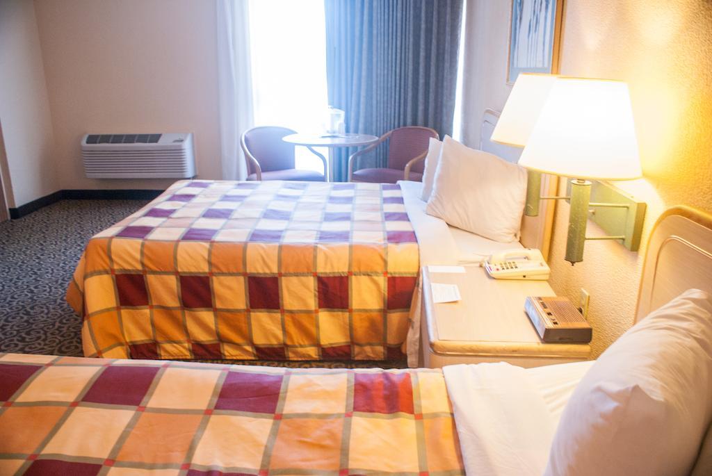 Red Lion Hotel Orlando Lake Buena Vista South- Near Disney Kissimmee Habitación foto